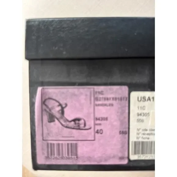 CHANEL Sandals Patent CC Logo - Picture 4 of 8